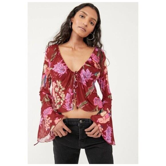 Free People Piece of Paradise Bell Sleeve Floral Mesh V-Neck Blouse Large New e3 - Picture 9 of 15